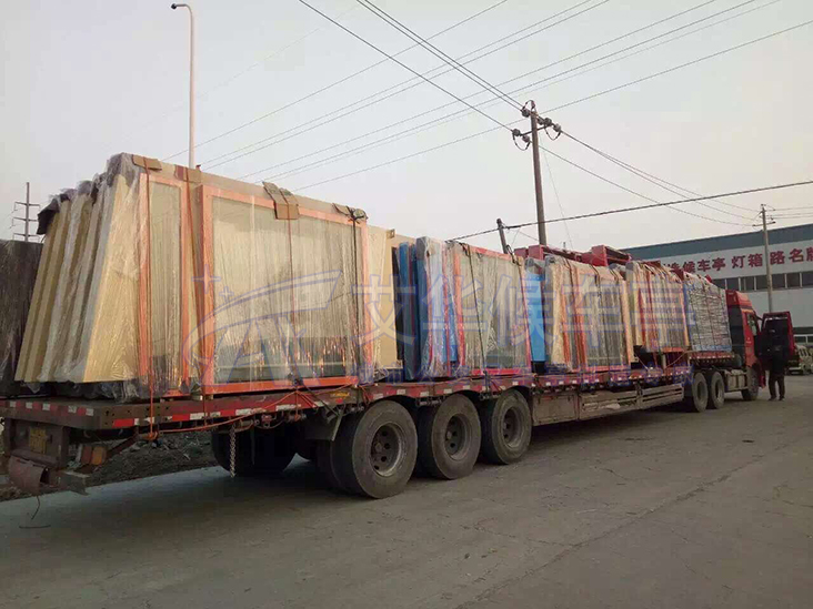 云南路名牌灯箱项目发货(图2)
