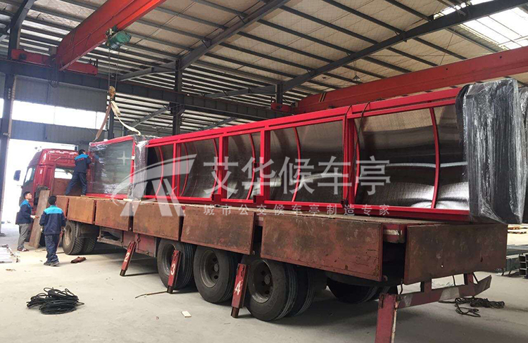 [4.24]河北邯郸中国红仿古候车亭项目发货(图2)