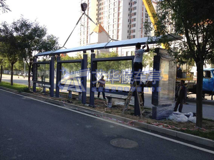 艾华候车亭——河北廊坊候车亭第一批发货(图2)