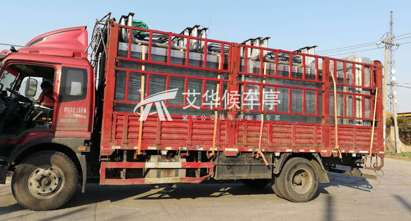 [18-2.4]江苏苏州不锈钢候车亭两车齐发(图3)