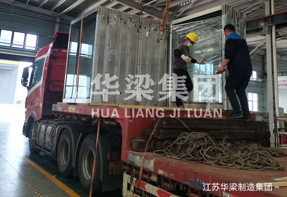 [25.5.8]江苏省某市定制款不锈钢公交候车亭项目装车发货(图3)