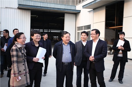 宿迁市委常委、国开区党工委书记许步健莅临艾华考察 宿迁市委常委、国开区党工委书记许步健莅临艾华考察